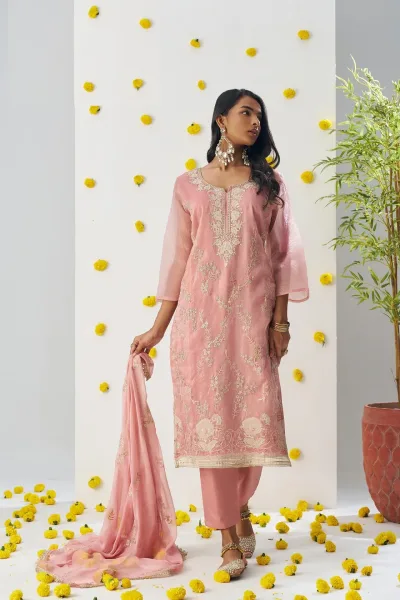 Salwar Suit