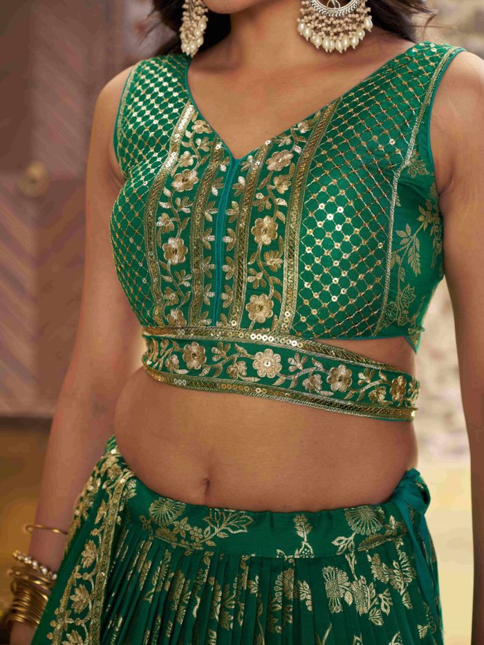 Luxurious Lehenga Choli Set - Image 7